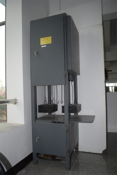 Electronic scale fatigue testing equipment
